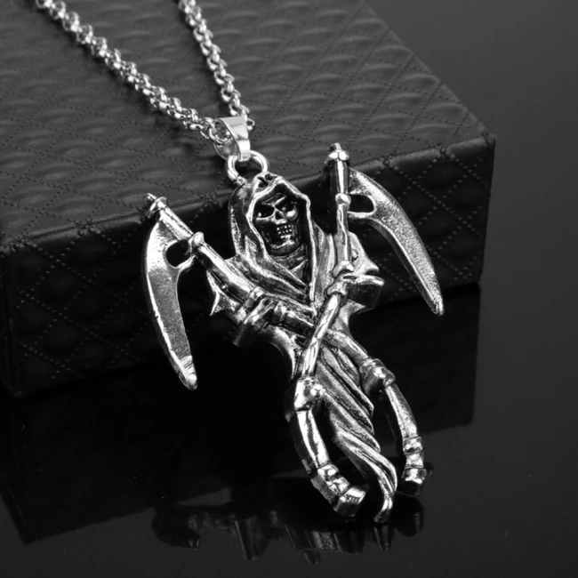 кулон смерть с косами