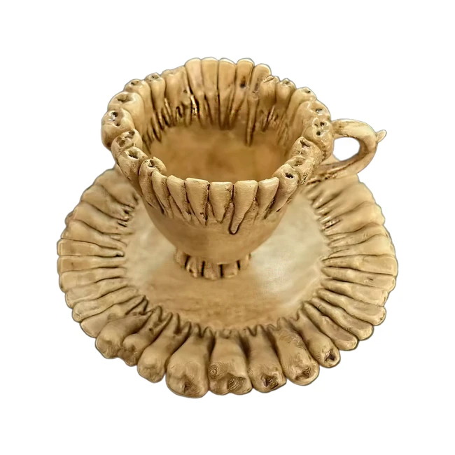 чашка та тарілка