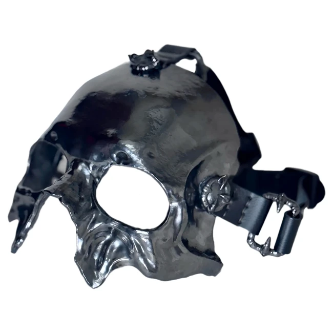 маска в виде черепа