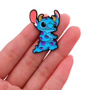 значок на рюкзак