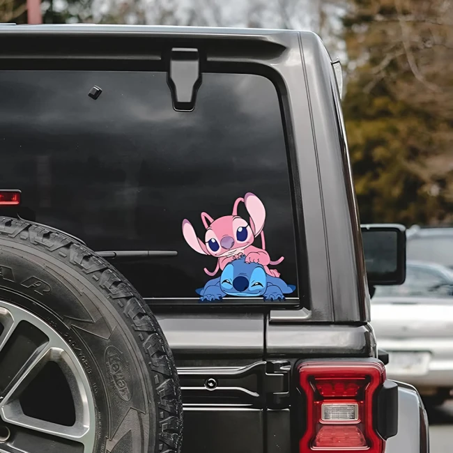 Наклейка со Стичем на машину