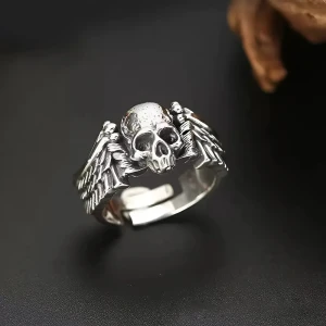 Мужской перстень череп с крыльями мужской перстень