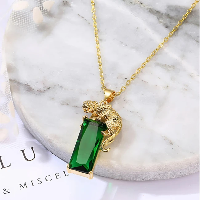 ланцюжок з підвіскою