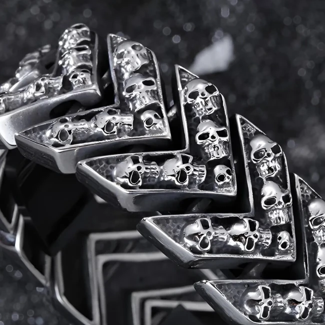 рокерский браслет