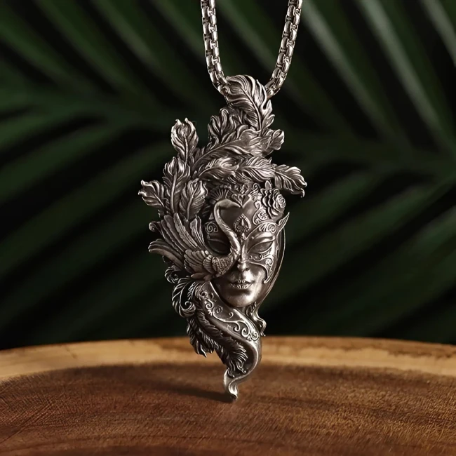 цепочка с кулоном