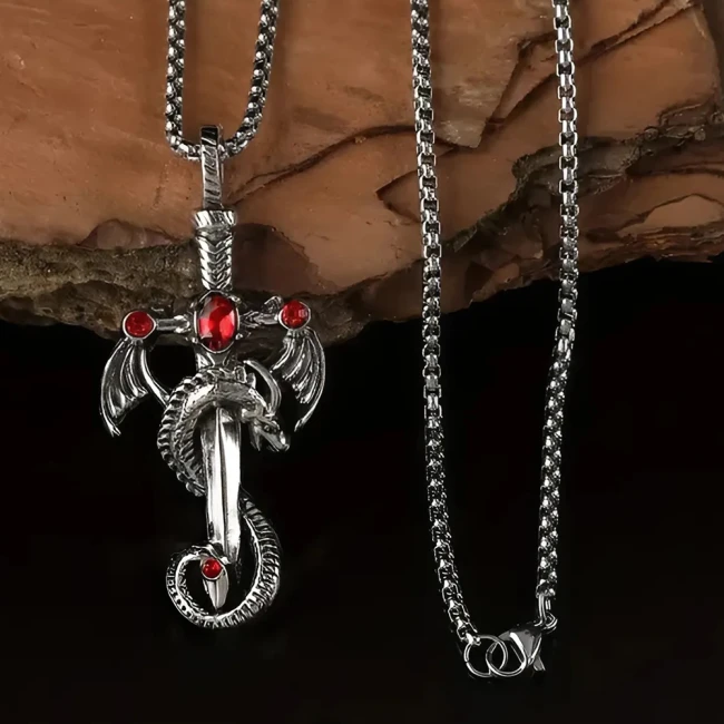 цепочка с кулоном