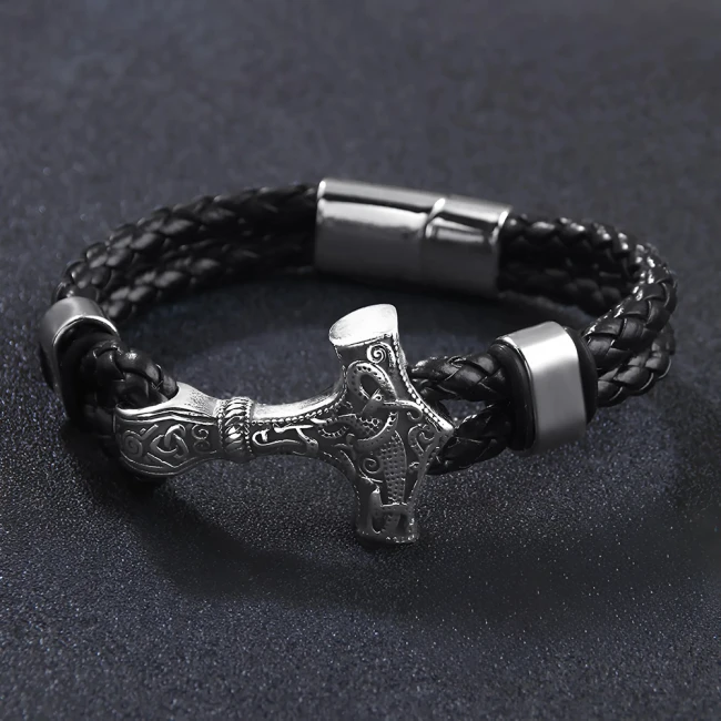 плетеный мужской браслет