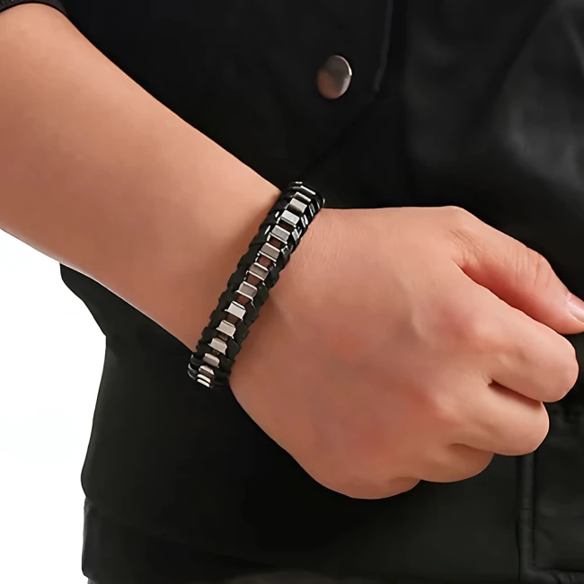 браслет в стиле панк