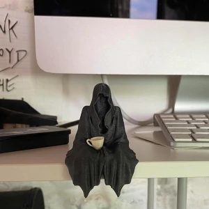 фигурка призрак