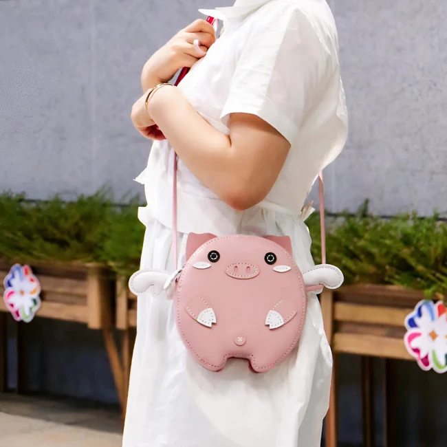 сумка в виде свинки
