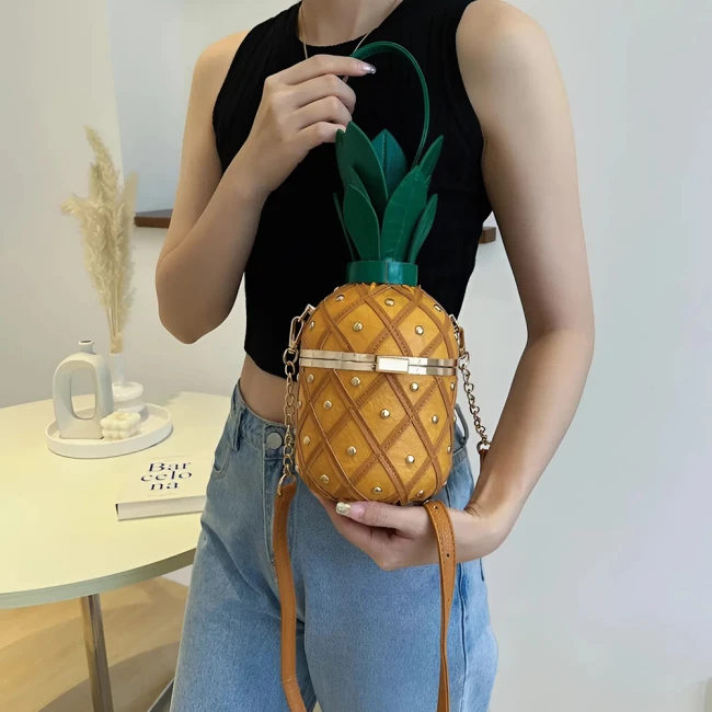 сумка в виде ананаса