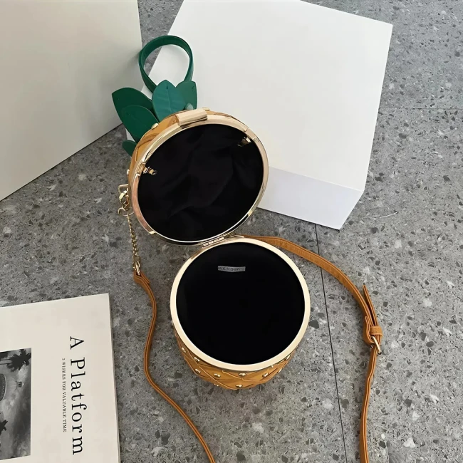 сумка в форме ананаса