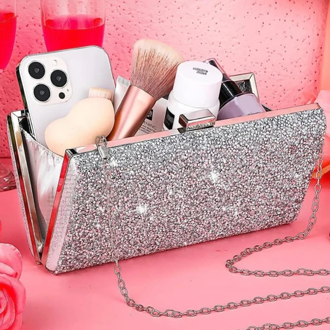 клатч на ланцюжку