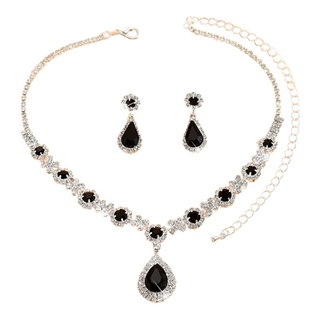 сережки со стразами