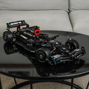 Конструктор машина Mercedes-AMG F1 W14 E Performance конструктор машина