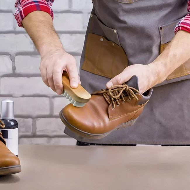 резиновая щетка для обуви