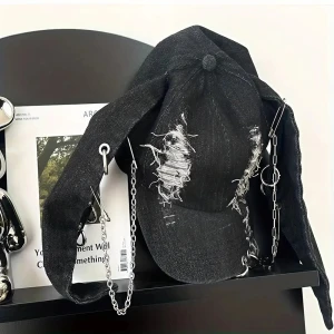 Бейсболка с ушками и кольцами Заяц бейсболка с ушками