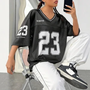 Футболка оверсайз з V-подібним вирізом футболка оверсайз