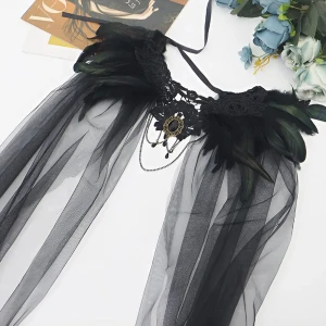 Готическая накидка с перьями и кружевом накидка с перьями