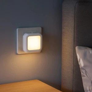 Светильник со светодиодным датчиком в розетку светильник со светодиодным датчиком