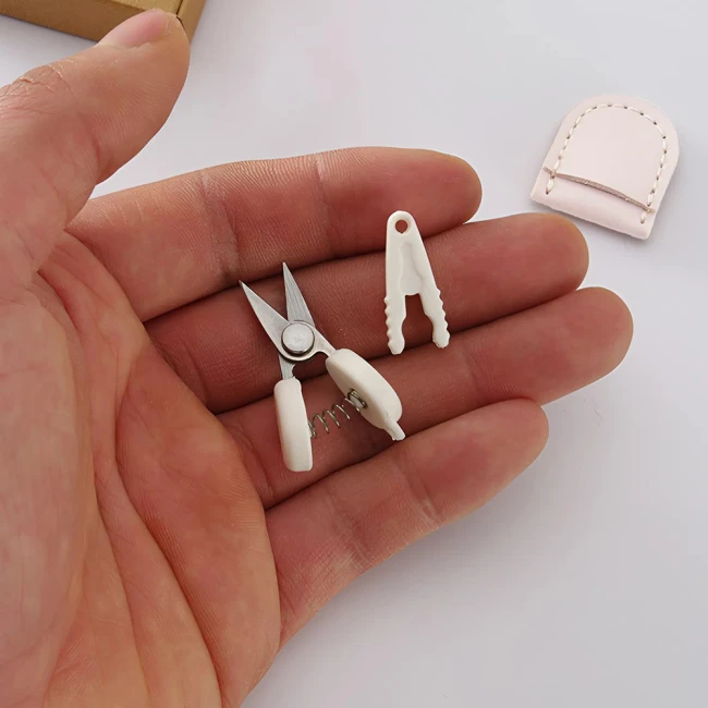 ножиці для ниток