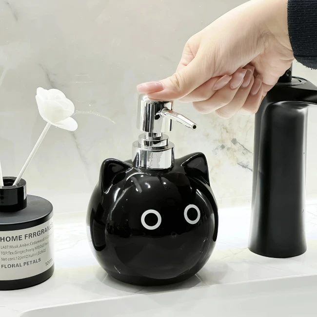 дозатор для ванной