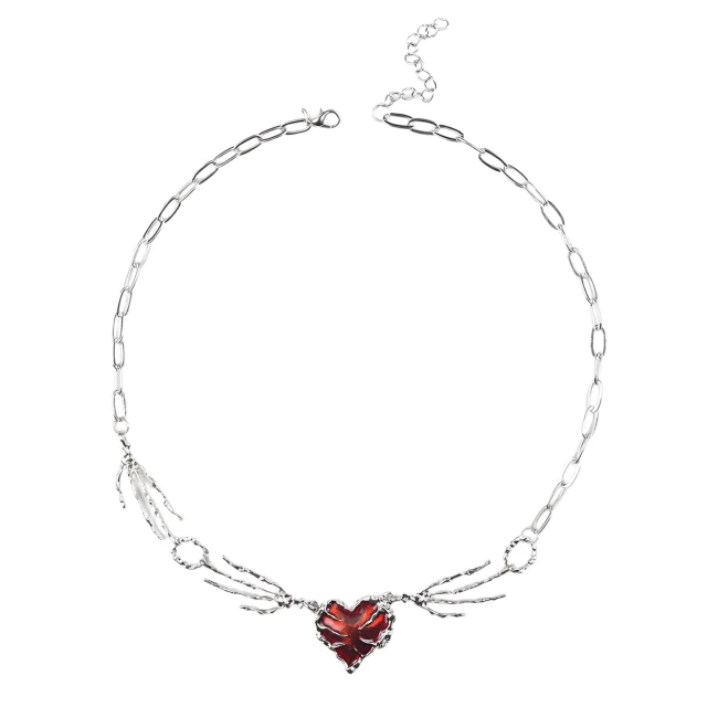 намисто з серцем