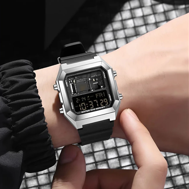 часы с цифровым дисплеем