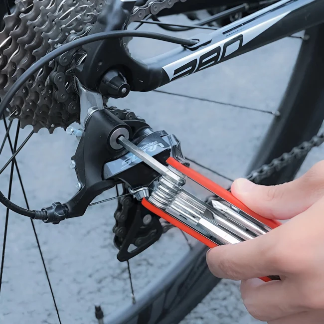 інструмент для велосипеда