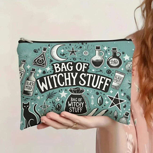 косметичка на молнии