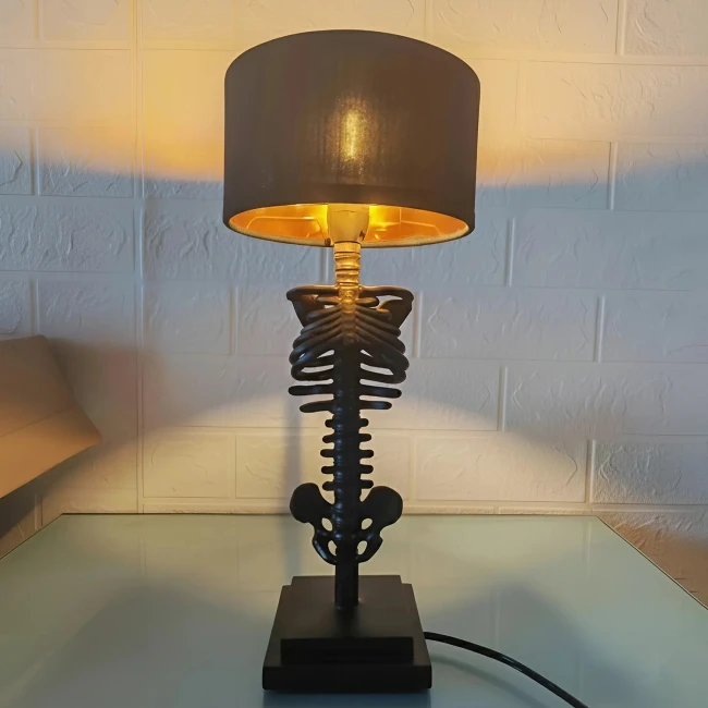 лампа Скелет