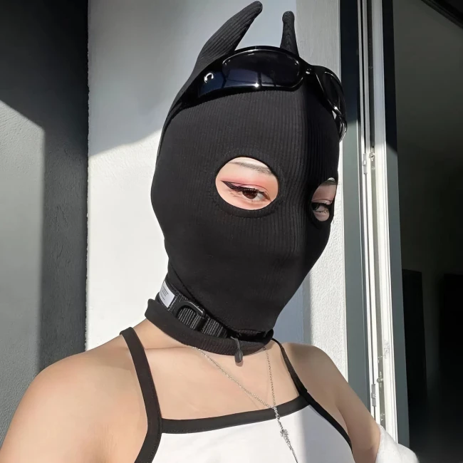 балаклава з рогами