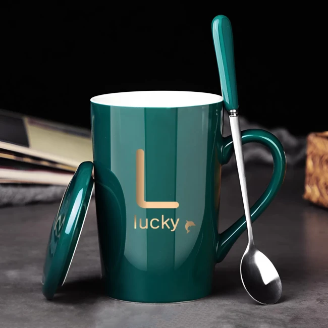 чашка в подарунковій коробці