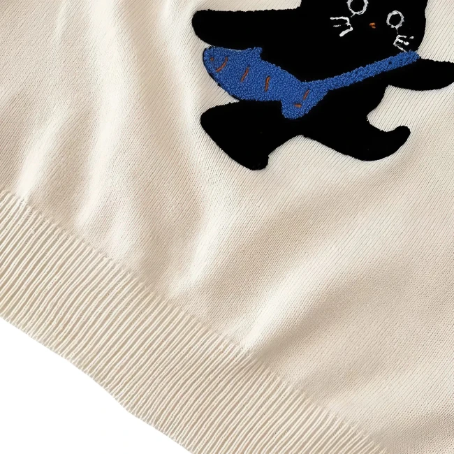 свитер с рисунком кота