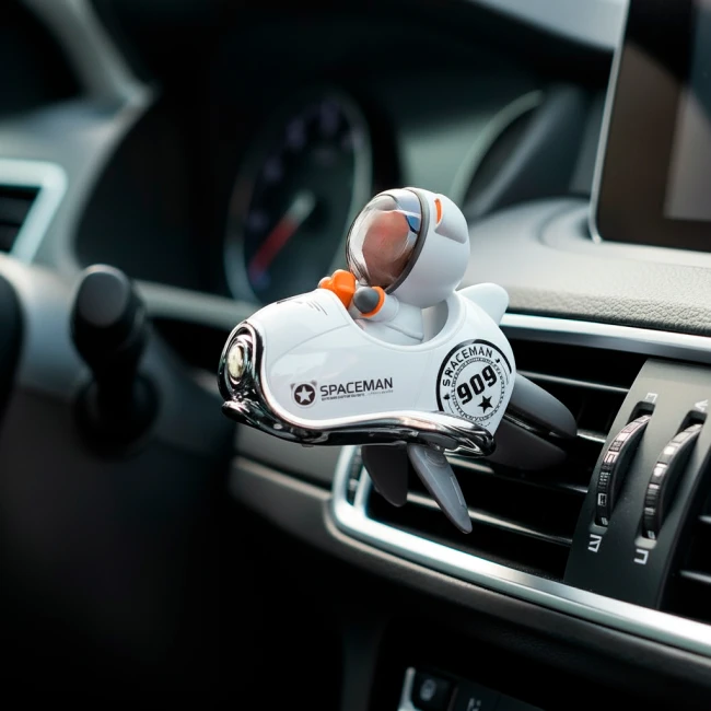 Ароматизатор в машину на дефлектор