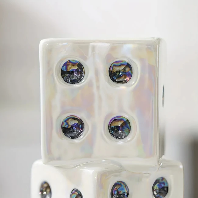 декоративная ваза для интерьера