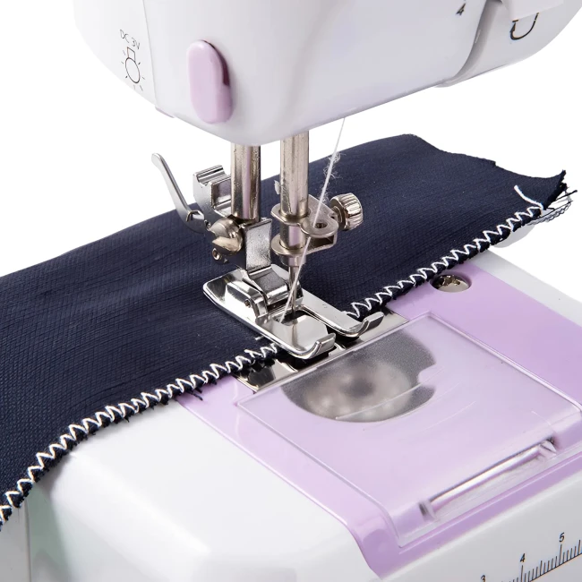 швейная машинка с подсветкой