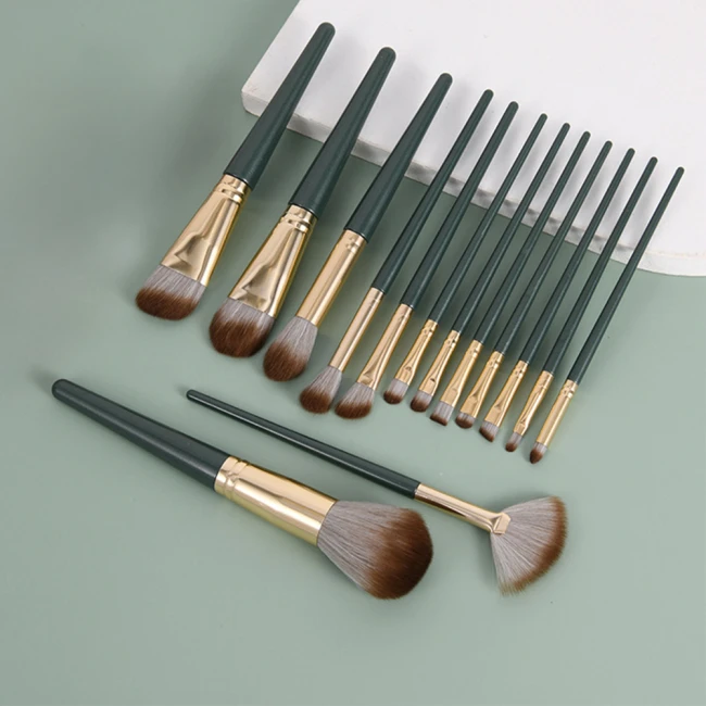 набір макіяжних пензликів