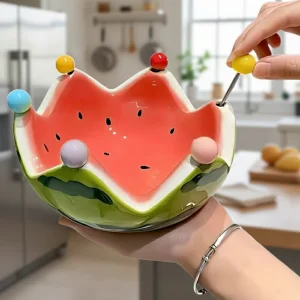 тарілка зі шпажками