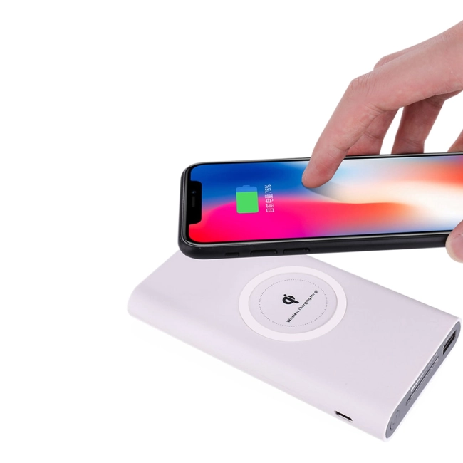 power bank з функцією бездротової зарядки