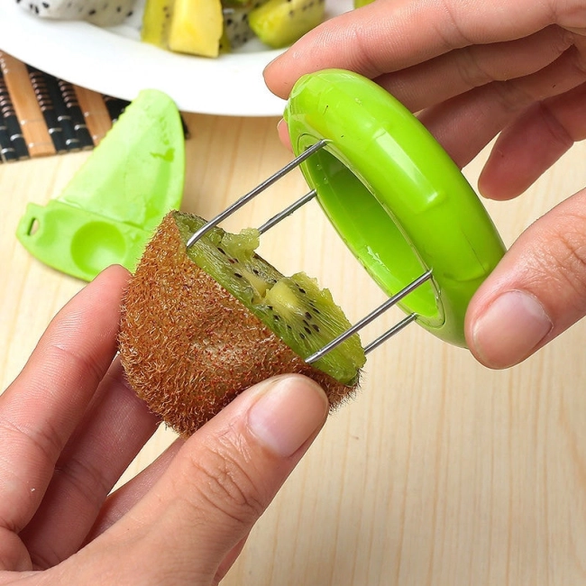 Прилада для чистки киви