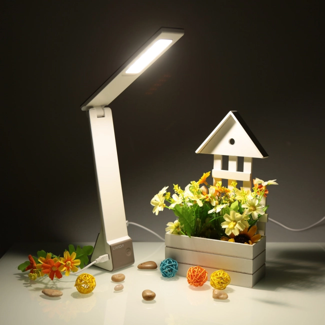 настольная светодиодная лампа