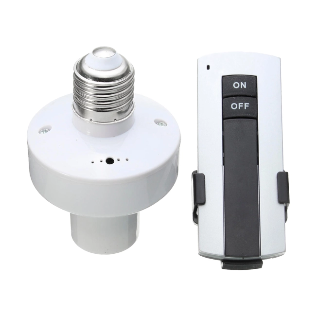 патрон для лампочки с пультом управления