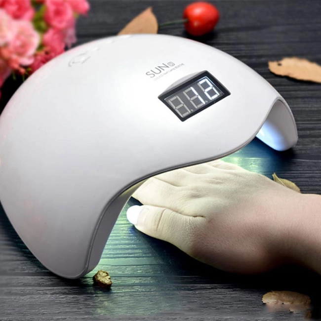 Маникюрная лампа настольная