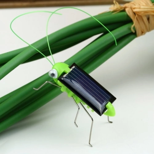 кузнечик игрушка на солнечной батарее