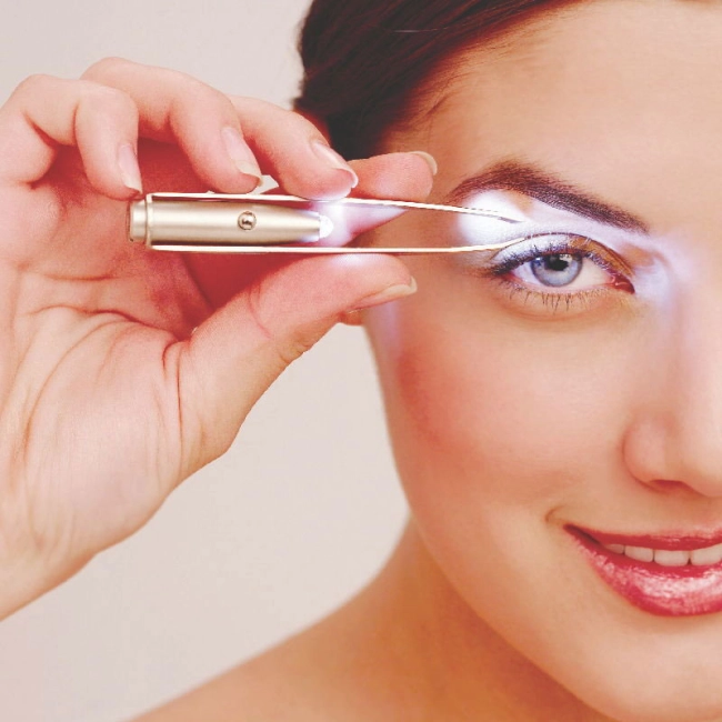 Пінцет для брів з led підсвічуванням