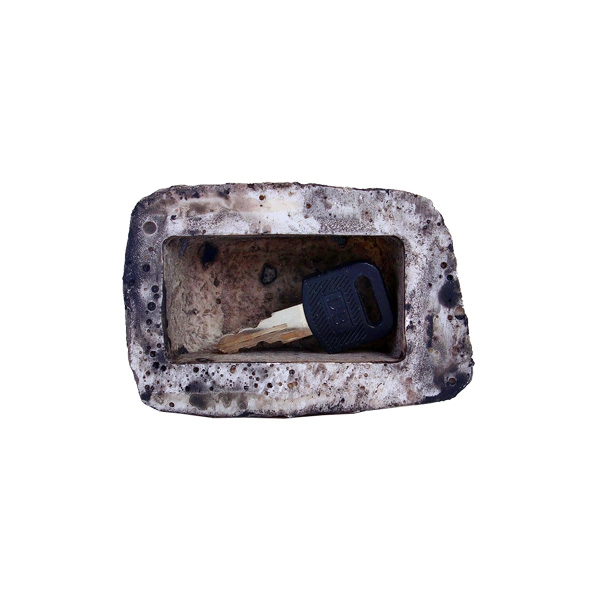 тайник для ключей в виде камня