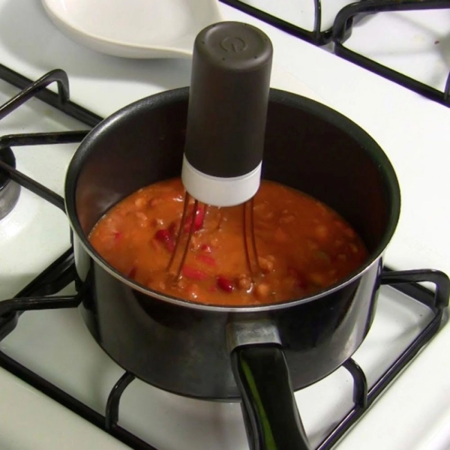 автоматичний перемішувач їжі