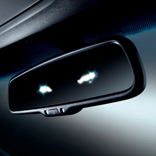 автозатемняющееся зеркало в автомобиль