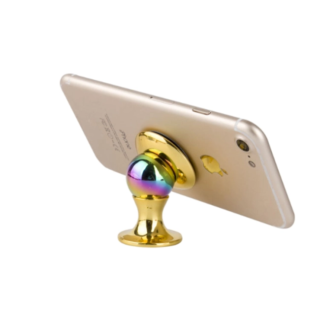 власник з логотипом машини